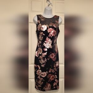 lovely day,pencil dress, sleeveless,floral foil Velvet Feel, low Back,med Formal